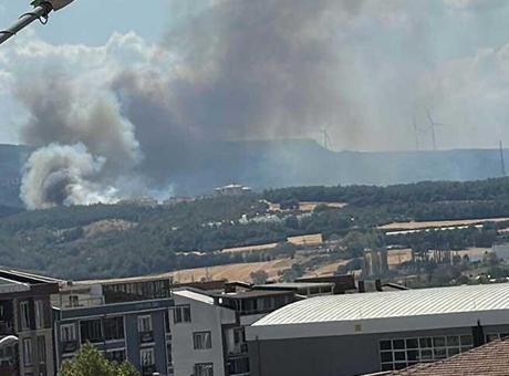 Çanakkale’de orman yangını! 2 lise tahliye edildi