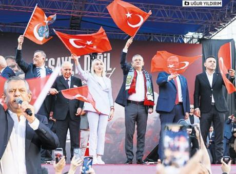 ‘CHP kolay lokma değildir’