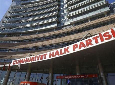 CHP’li Bayrampaşa Belediye Meclis Üyesi Murat Salman partisinden istifa etti