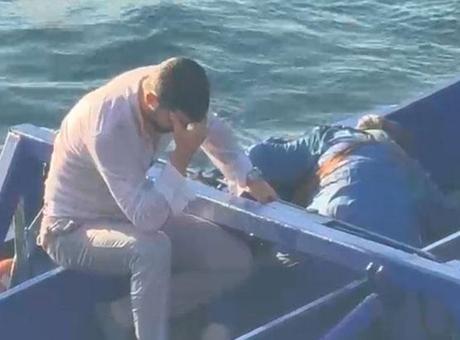 Denize düşen kadını gördü bir an bile tereddüt etmedi! Galata Köprüsü’nden atladı