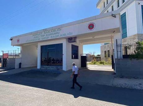 Diyarbakır’da feci olay! 18 yaşındaki Töre, evinin banyosunda ölü bulundu