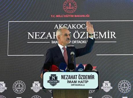 Düzce’ye modern eğitim yuvası! Bakan Uraloğlu, açılış törenini gerçekleştirdi