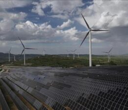 Elektrik üretiminde ağustosta en fazla artış rüzgar ve güneşten sağlandı