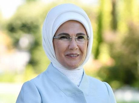 Emine Erdoğan, yeni eğitim öğretim yılının hayırlı olmasını diledi