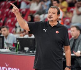 Ergin Ataman’dan FIBA’ya tepki: “Bu mantaliteyi anlamak çok zor”