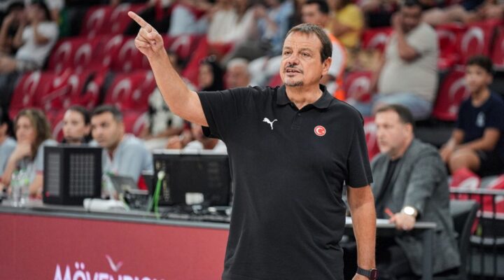 Ergin Ataman’dan FIBA’ya tepki: “Bu mantaliteyi anlamak çok zor”