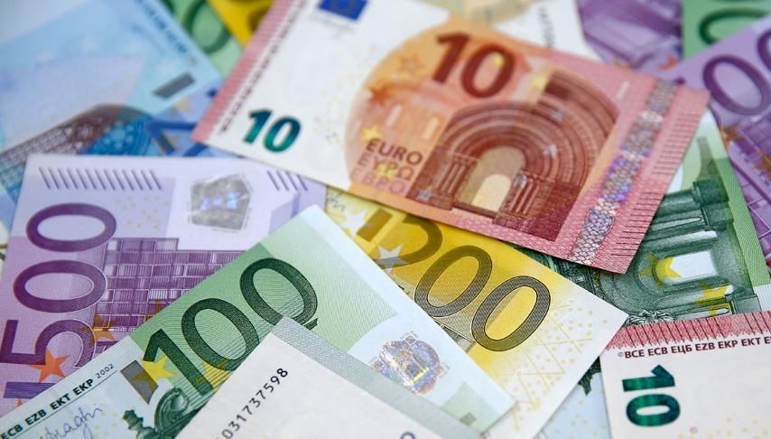 Euro Bölgesi ikinci çeyrekte yüzde büyüdü