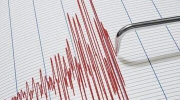 Hindistan’da 5,8 büyüklüğünde deprem!