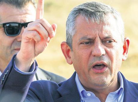 İmamoğlu’nun duruşmasını izleyen Özel’den kurultay davası yorumu: Amaç partiyi yıpratmak