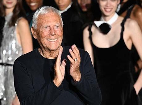 İtalyan moda tasarımcısı Giorgio Armani hayatını kaybetti!