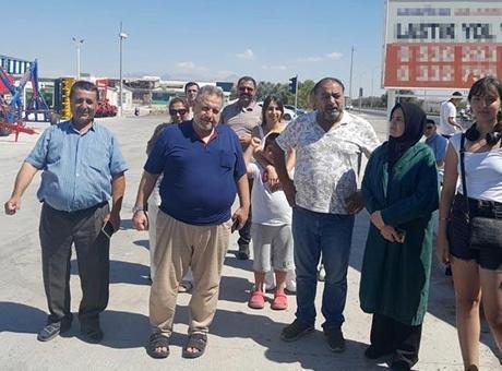 İzmir-Adana seferi çileye döndü! Mazotu biten otobüs yolda kalınca yolcular otostop çekti