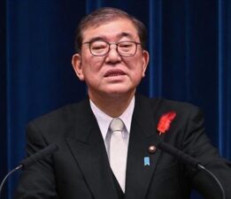 Japonya Başbakanı’ndan seçim sonuçları sonrası istifa kararı