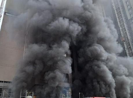 Kadıköy Fikirtepe’de 20 katlı inşaatta yangın