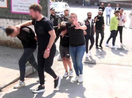 Kadıköy’de okul çevresinde denetim: 2 kişi gözaltına alındı