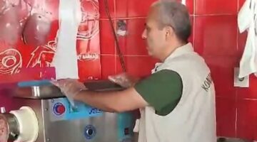 Kasaptan akıllara durgunluk veren sahtekarlık: Kıyma makinesine gizli düzenek kurmuş