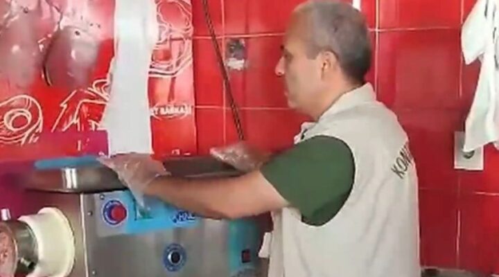 Kasaptan akıllara durgunluk veren sahtekarlık: Kıyma makinesine gizli düzenek kurmuş
