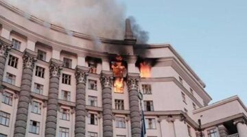 Kiev’de bakanlar kurulu binasında yangın çıktı
