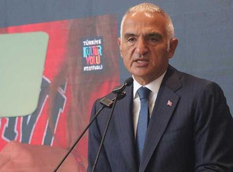 Kültür ve Turizm Bakanı Ersoy: Silahların değil, şarkıların, türkülerin sesinin çıkmasını istiyoruz