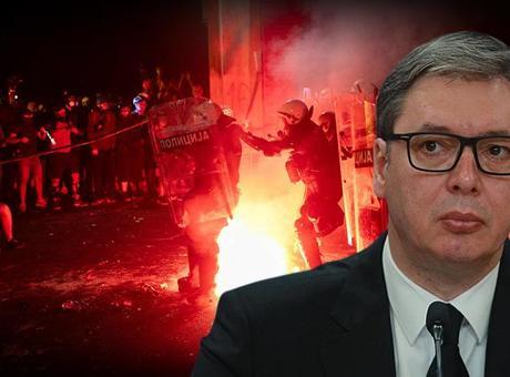 Sırp lider Vucic’ten eylemlere katılan göstericilere sert sözler! ‘Aşağılıklar, yargılanacaklar’