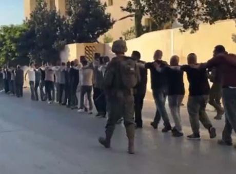 SON DAKİKA HABERLER: Batı Şeria’da şok eden görüntüler! İsrail baskın yaptı, binlerce Filistinli gözaltında