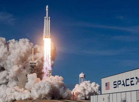 Starlink genişliyor: SpaceX, Echostar’dan 17 milyar dolara spektrum lisansı aldı