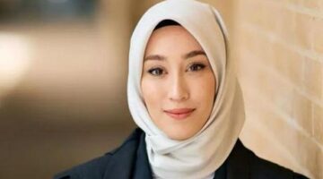 TBMM’nin en genç vekili Rümeysa Kadak, Oxford’un reklam yüzü oldu