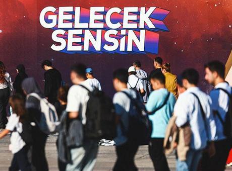 TEKNOFEST İstanbul kapılarını ziyaretçilere açtı