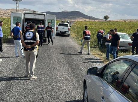 Yol ortasında kanlı pusu! Aracın önünü kesip iki kardeşi katlettiler